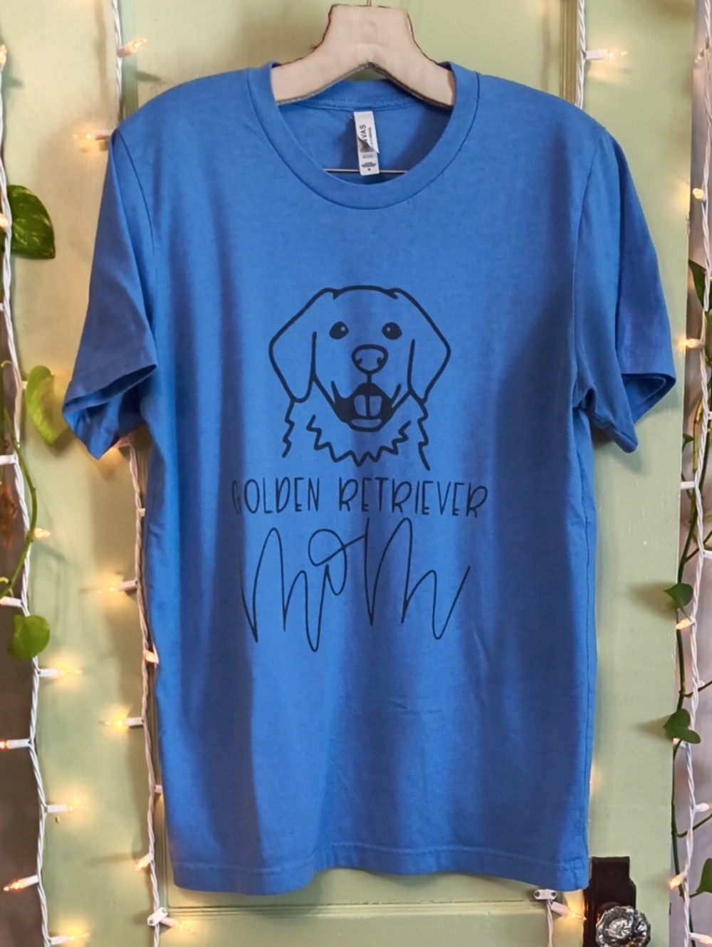 Women's Canvas Blue Golden Retriever Dog  Mom T-shirt M